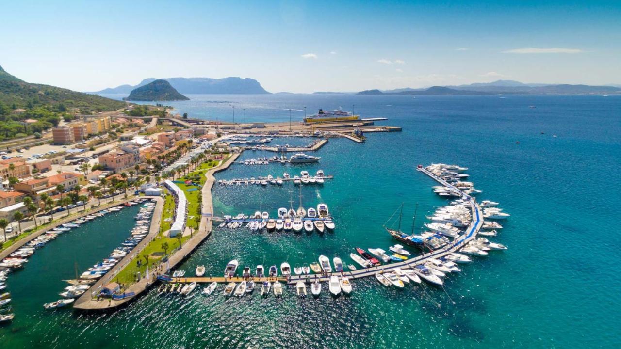 Brezza B&B Golfo Aranci Exteriér fotografie