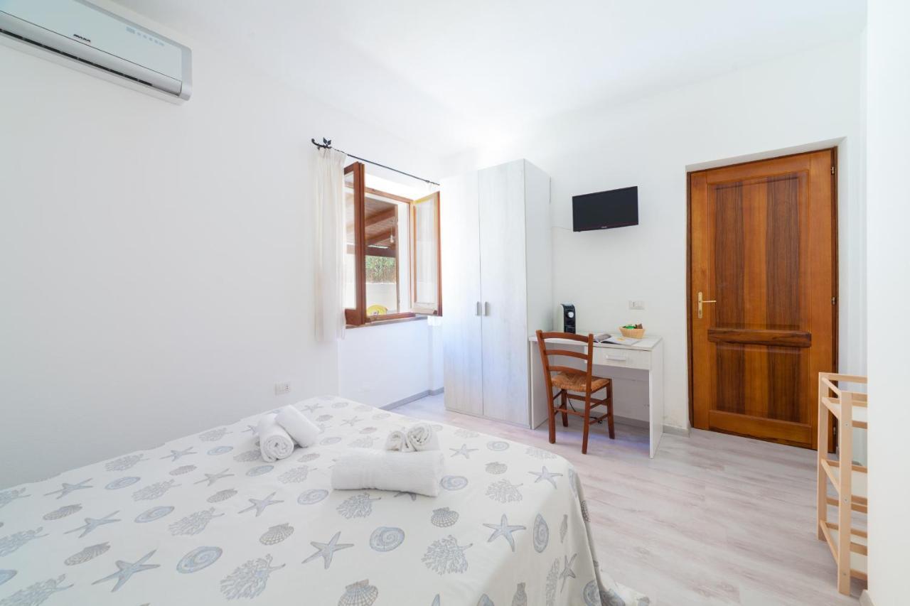 Brezza B&B Golfo Aranci Exteriér fotografie