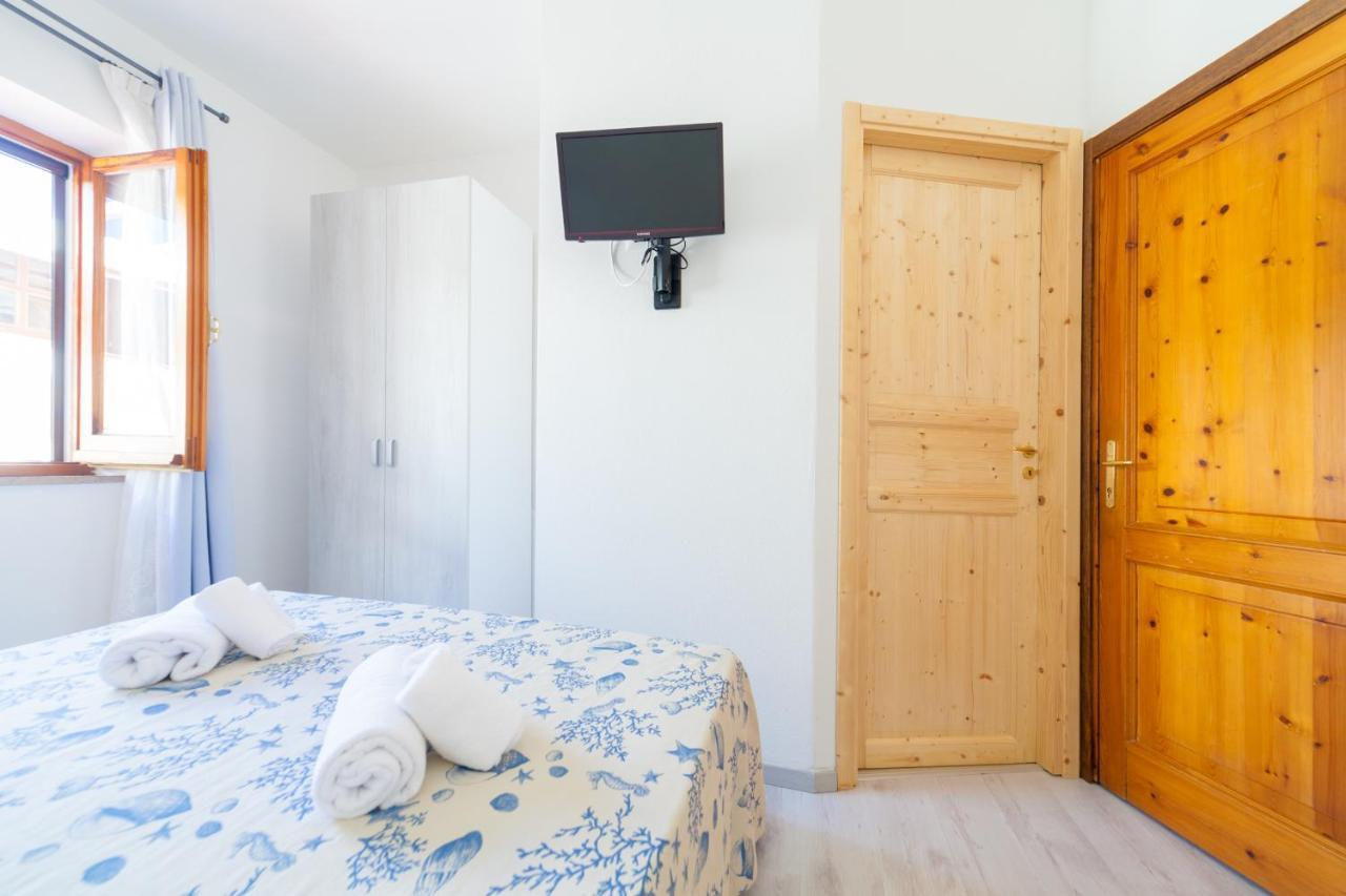 Brezza B&B Golfo Aranci Exteriér fotografie